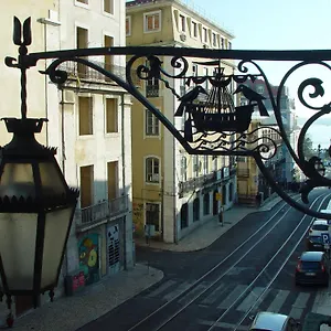 2* Casa de hóspedes Hall Chiado